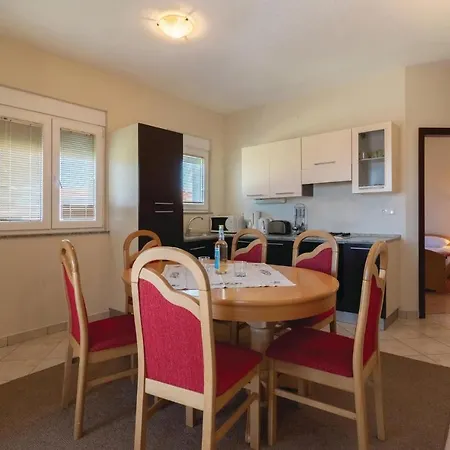 Apartment Julija Klovica V *